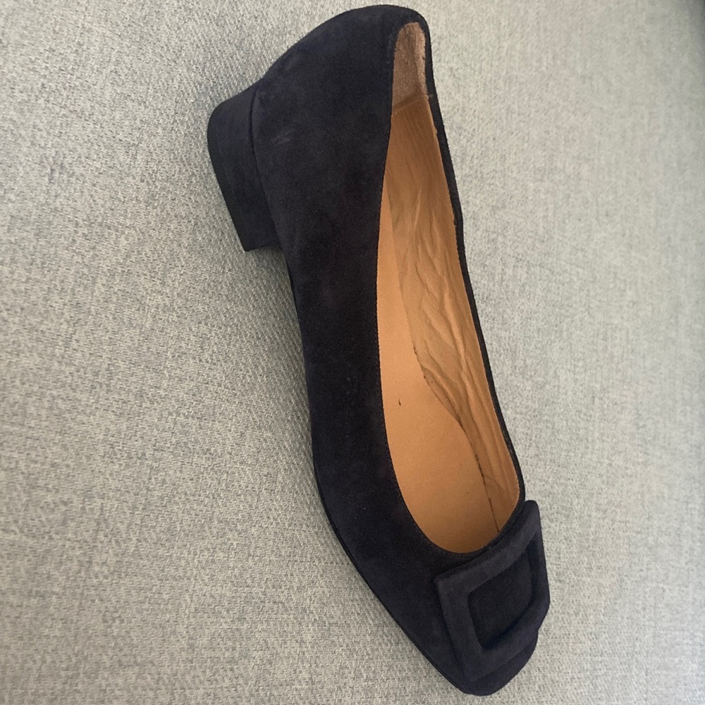 *NEW* ANN MASHBURN Navy Blue Suede Flats - New & Never Worn (size 7 US) - Picture 2 of 5